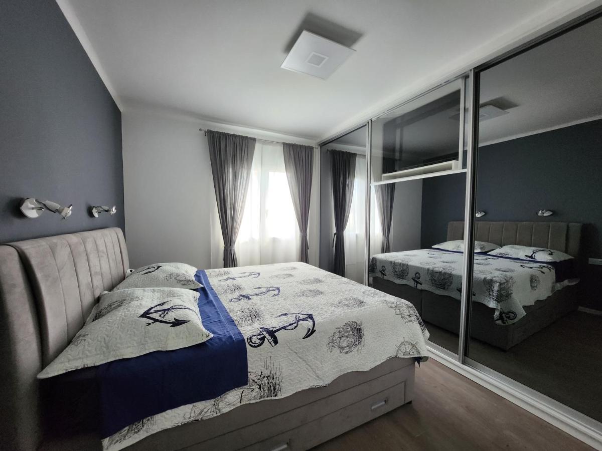 Airport Split Apartment Kastel Stafilic Bagian luar foto