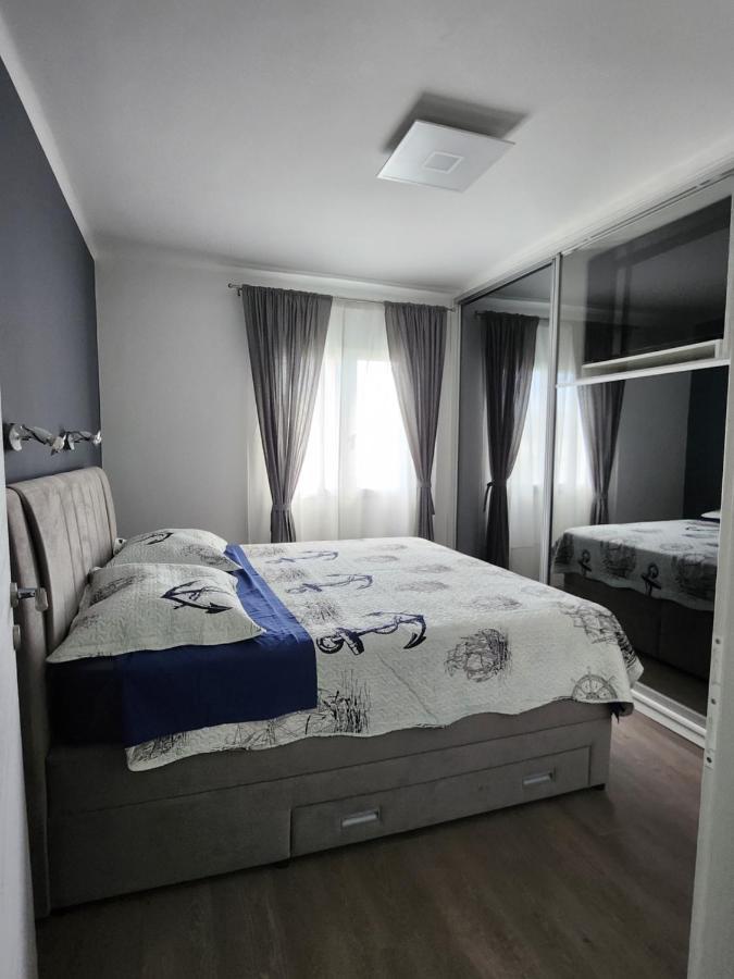 Airport Split Apartment Kastel Stafilic Bagian luar foto